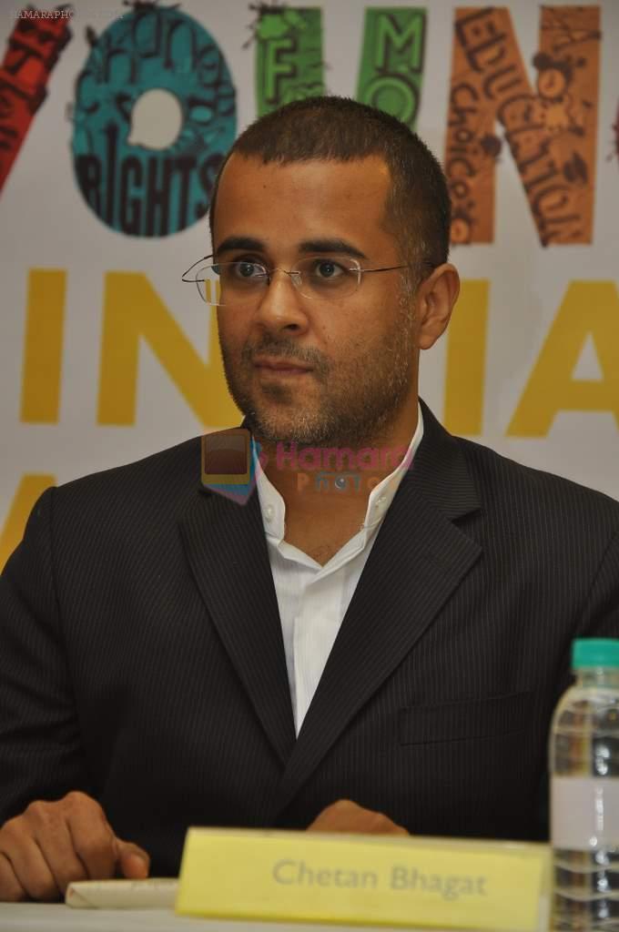 Chetan Bhagat at Chetan Bhagat's Book Launch - What Young India Wants in Crosswords, Kemps Corner on 9th Aug 2012