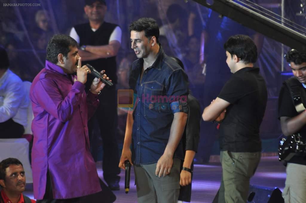 Akshay Kumar at Dahi Handi events in Mumbai on 10th Aug 2012