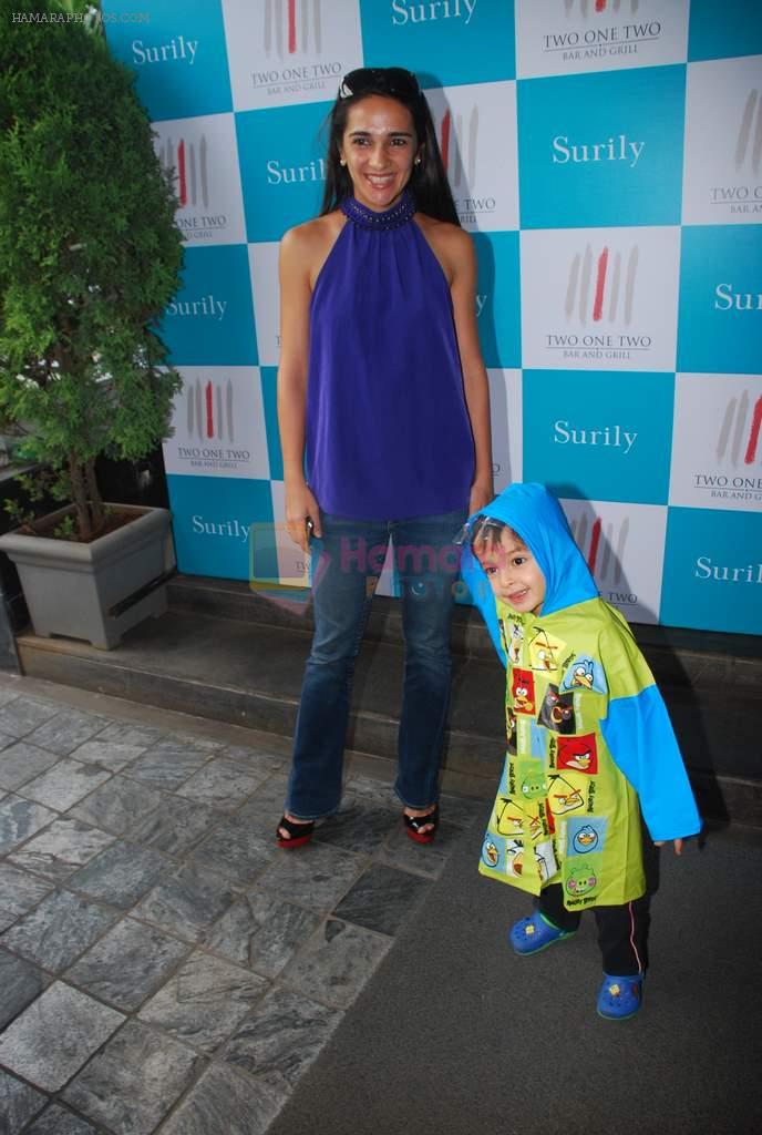 Tara Sharma at the launch of new collection in 212 on 22nd Aug 2012