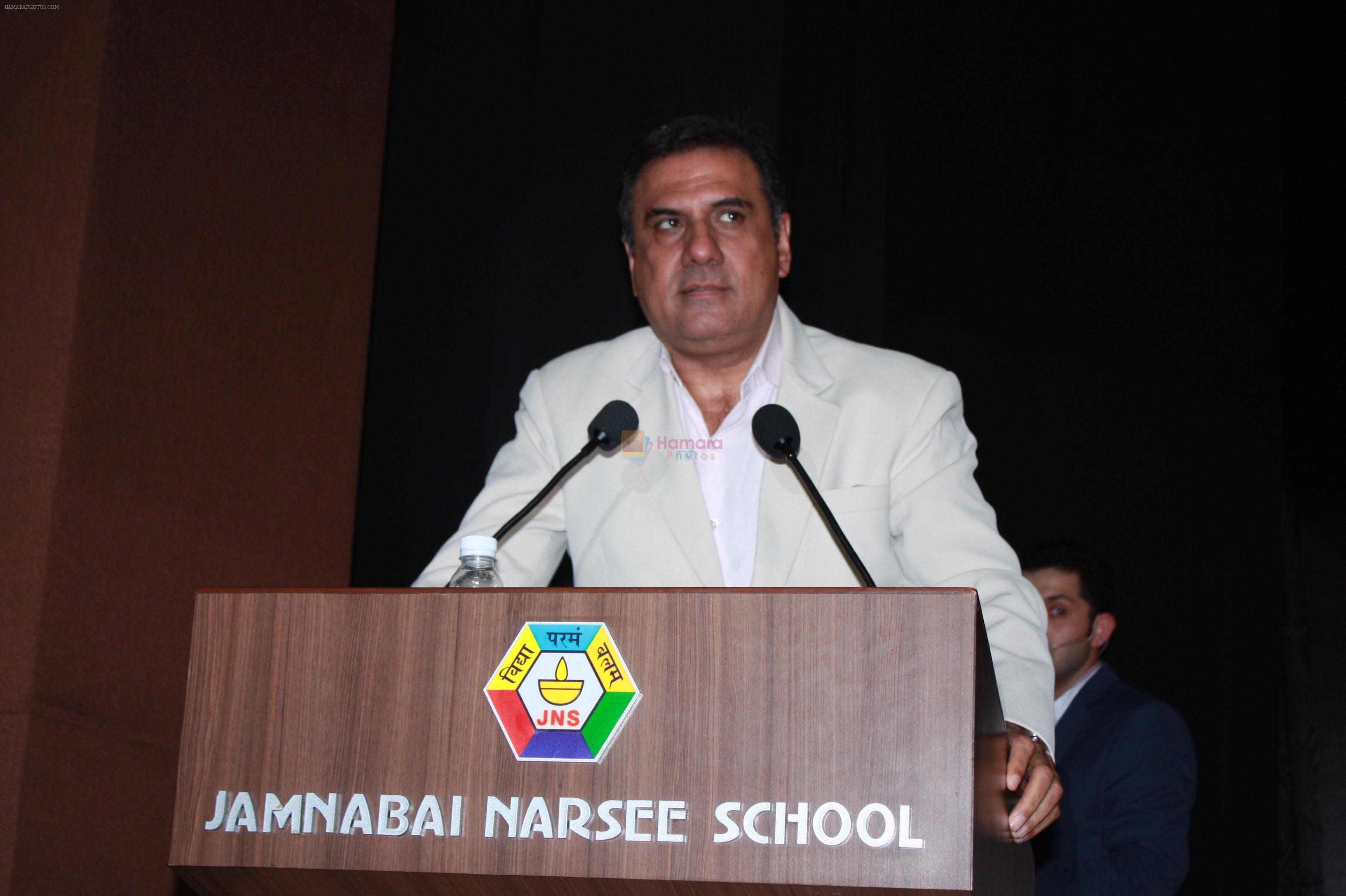 Boman Irani at Armaan Malik victory at CASCADE 2012 inter collegiate competition on 27th Aug 2012