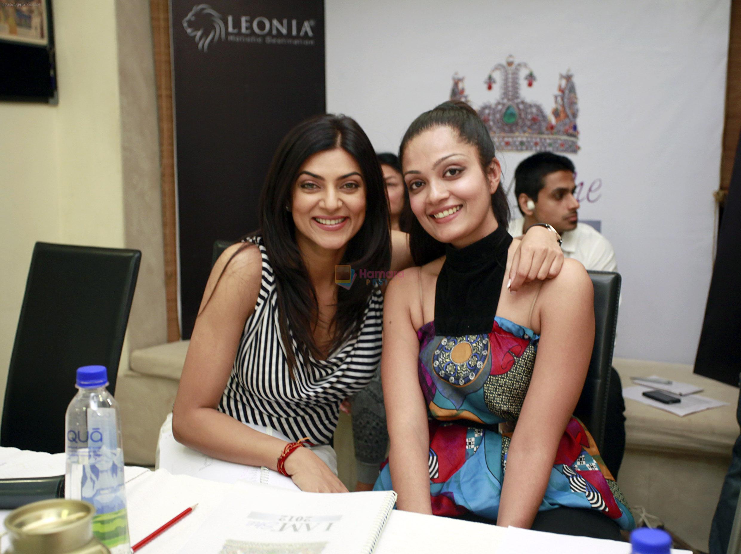 Sheena Chohan with Sushmita Sen @I Am She- 2012 auditions