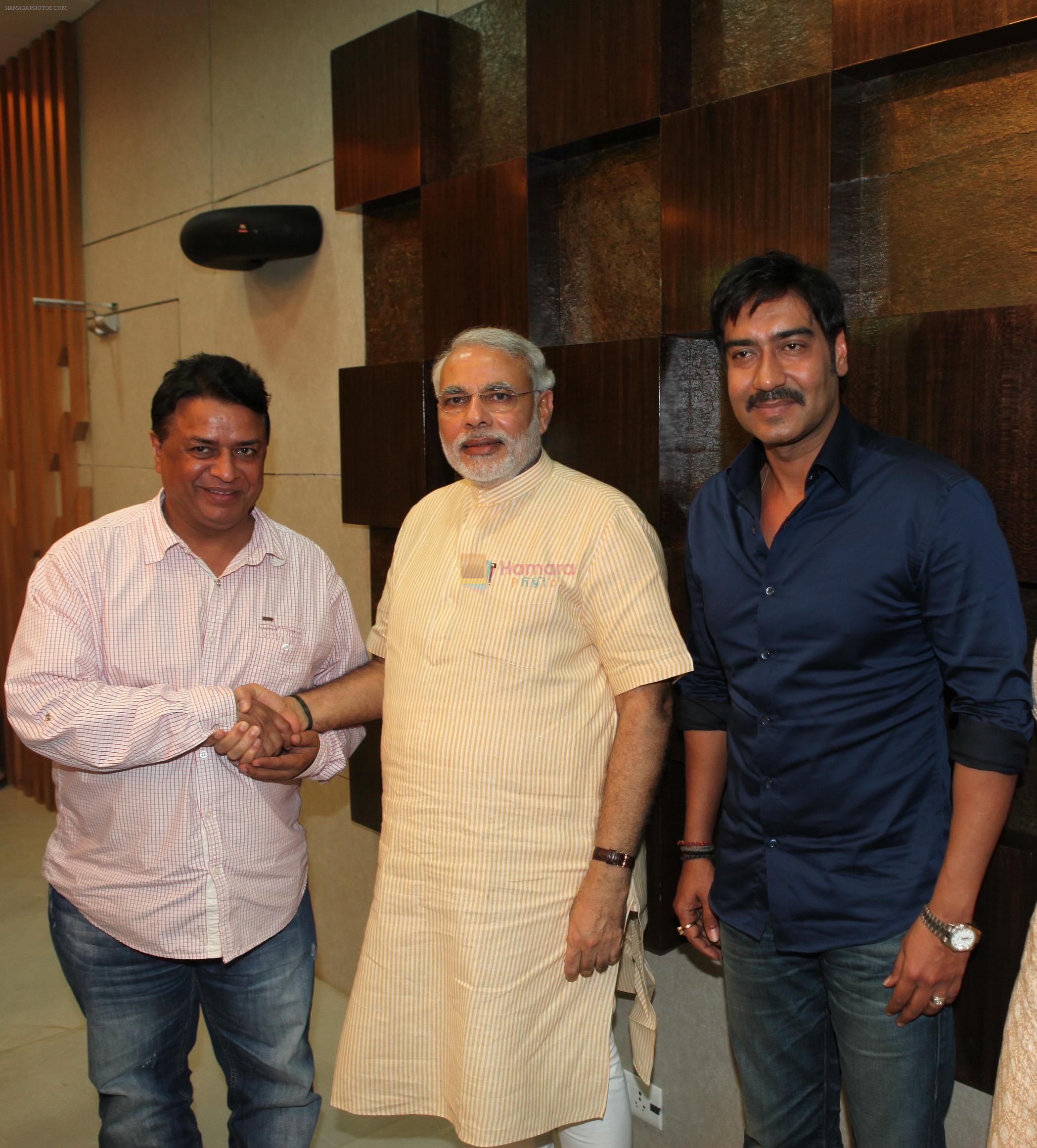 Ajay Devgn hosts Historic Google Hangout session for Shri Narendra Modi in Ahmedabad on 31st Aug 2012