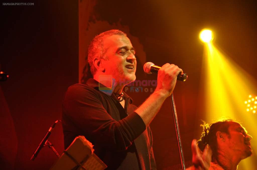 Lucky Ali live at the hard rock cafe on 6th Sept 2012