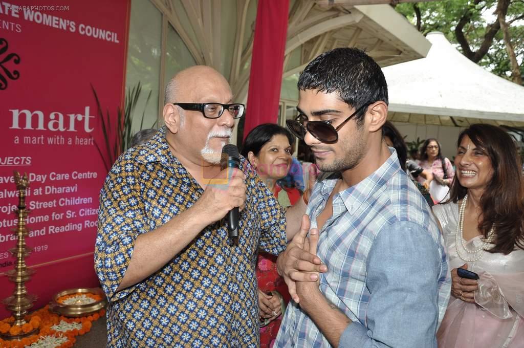 Prateik Babbar at Smart Mart event in Tote, Mumbai on 7th Sept 2012