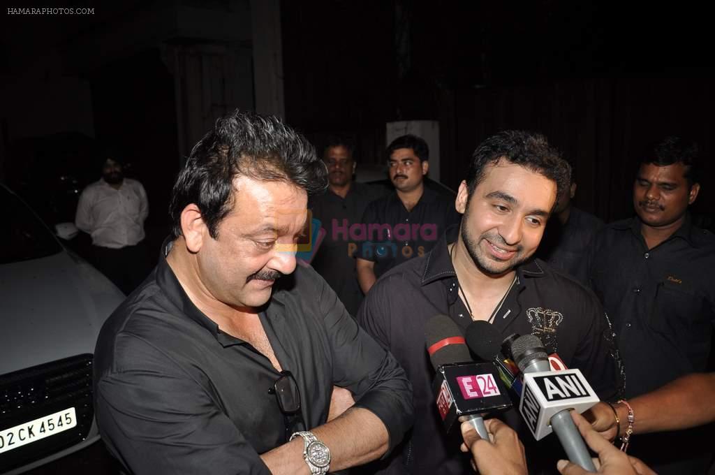 Sanjay Dutt, Raj Kundra at Raj Kundra's birthday bash in Juhu, Mumbai on 8th Sept 2012