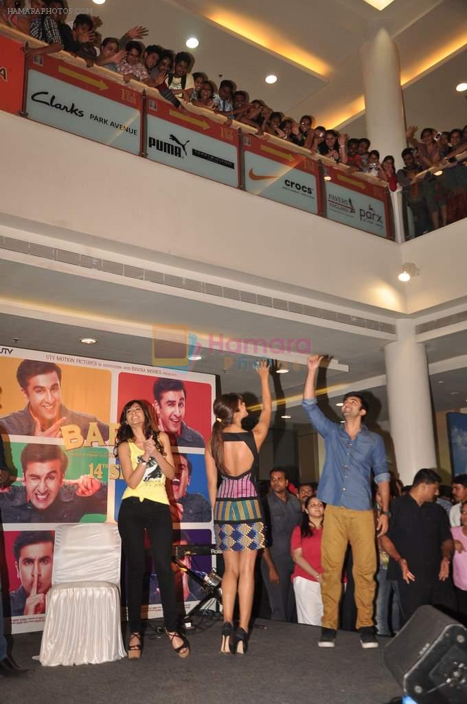 Ranbir Kapoor, Priyanka Chopra, Ileana D'Cruz at Barfi promotions in R City Mall, Kurla on 8th Sept 2012