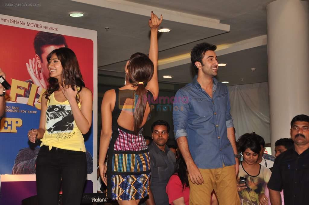 Ranbir Kapoor, Priyanka Chopra, Ileana D'Cruz at Barfi promotions in R City Mall, Kurla on 8th Sept 2012
