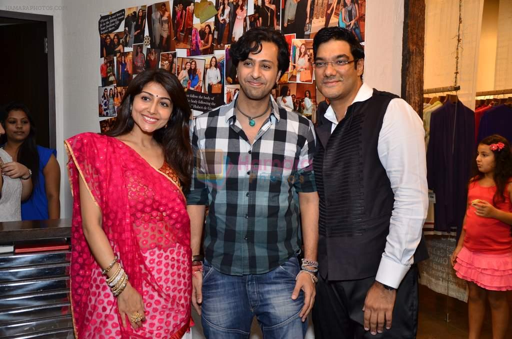 Kanchan Dhingra with Salim Merchant and Vineet Dhingra at Nee & Oink launch their festive kidswear collection at the Autumn Tea Party at Chamomile in Palladium, Mumbai ON 11th Sept 2012