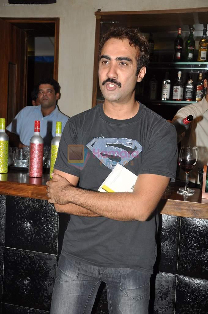Ranvir Shorey at Minty Tejpal's book launch in Le Mangii on 12th Sept 2012