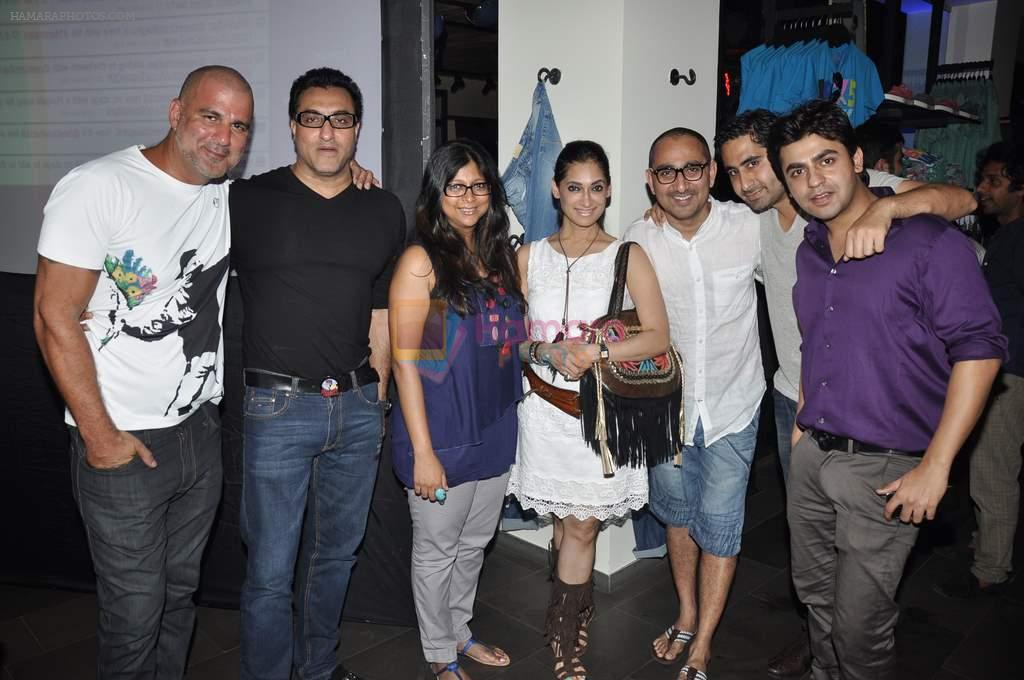 Lucky Morani at Harshad Chauhan's birthday bash in Vero Moda on 12th Sept 2012