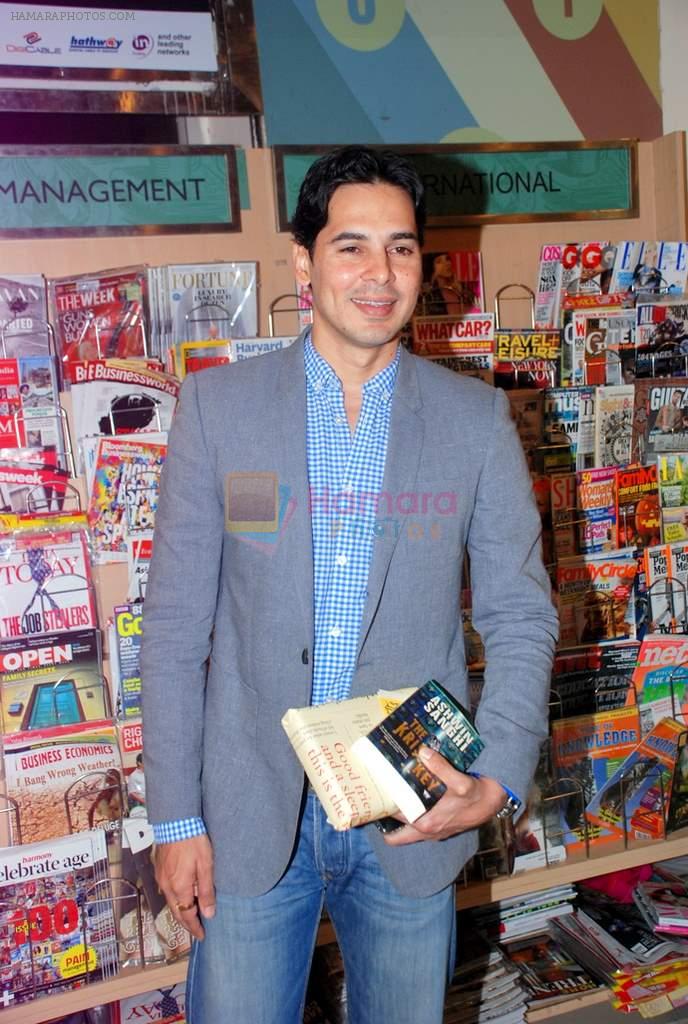 Dino Morea at Ashwin Sanghi book launch in Crossword, Mumbai on 13th Sept 2012