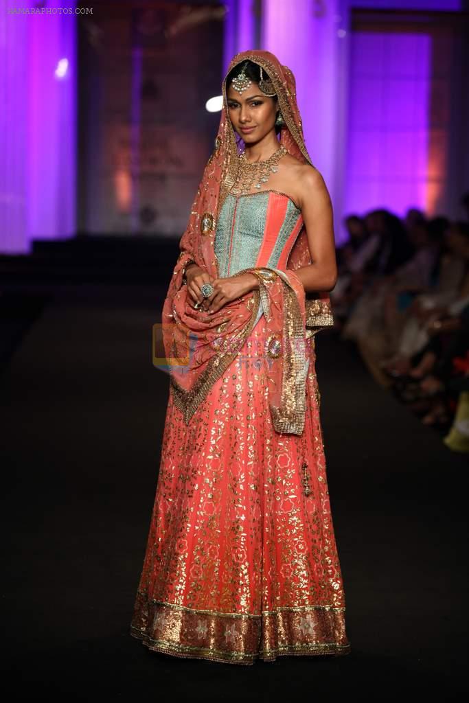 Model walk the ramp for Meera Muzaffar Ali show at Aamby Valley India Bridal Fashion Week 2012 in Mumbai on 14th Sept 2012