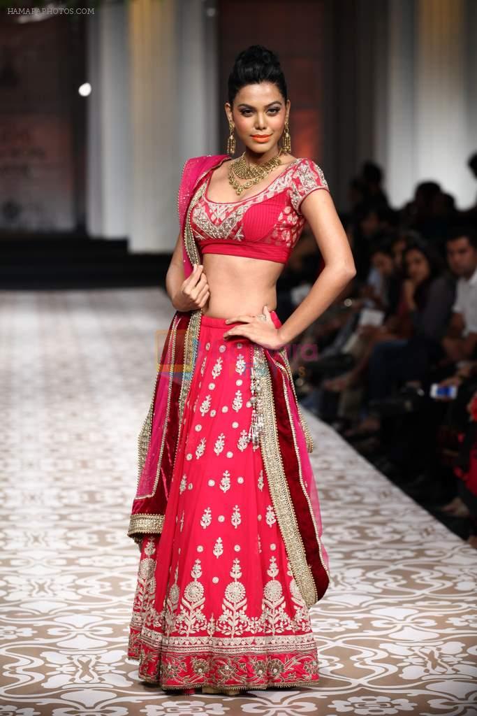 Model walk the ramp for Azva Collection show at Aamby Valley India Bridal Fashion Week 2012 in Mumbai on 15th Sept 2012