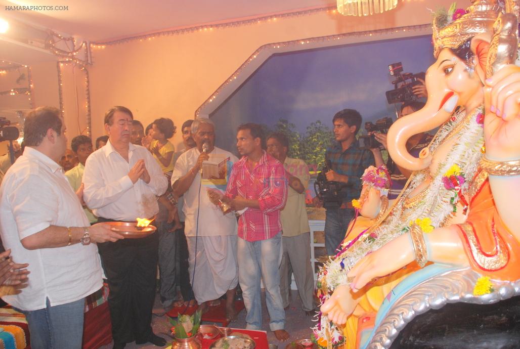 Randhir Kapoor, Rajiv Kapoor at Ganeshotsav in rk studios, Mumbai on 19th Sept 2012