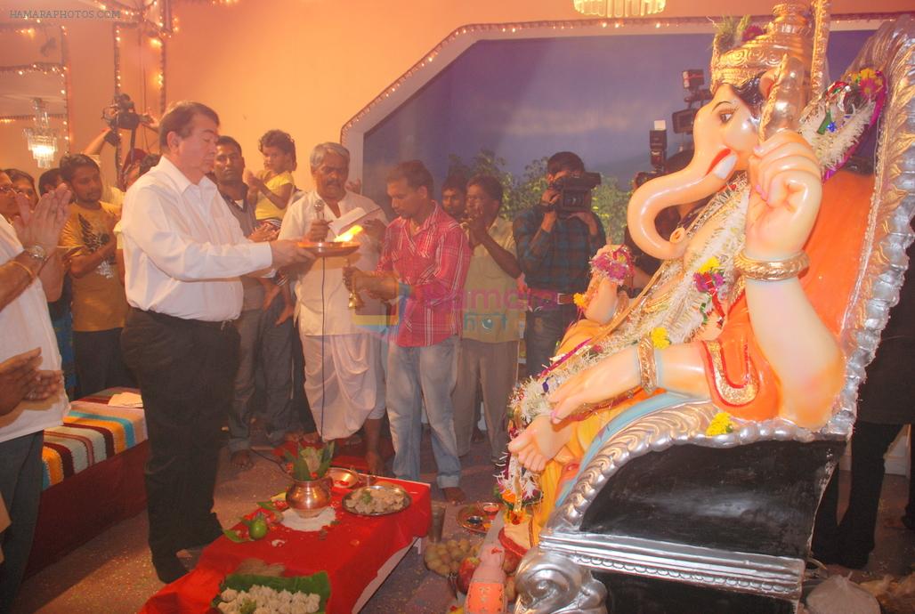 Randhir Kapoor at Ganeshotsav in rk studios, Mumbai on 19th Sept 2012