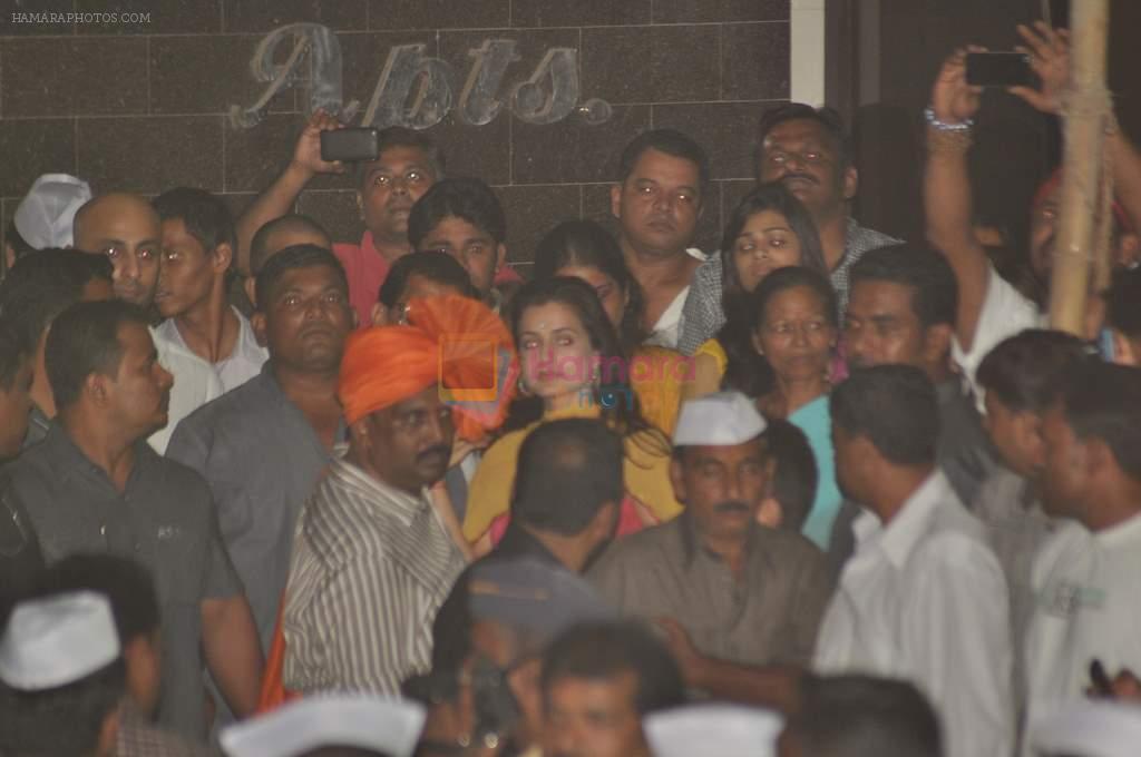 Amisha Patel at Salman Khan's Ganpati Visarjan on 20th Sept 2012