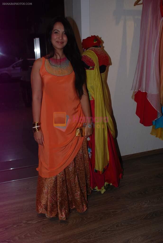 Shraddha Nigam at Shraddha and Mayank showcase in Atosa, Mumbai on 24th Sept 2012