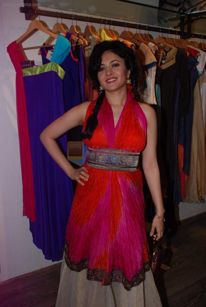 Sonal Sehgal at Shraddha and Mayank showcase in Atosa, Mumbai on 24th Sept 2012
