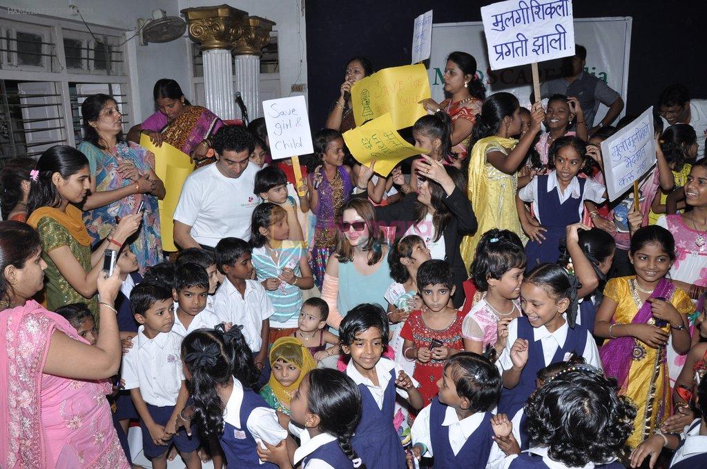Isha Sharvani and Dr Sunita Dube support Save The girl child campaign in Mumbai on 27th Sept 2012