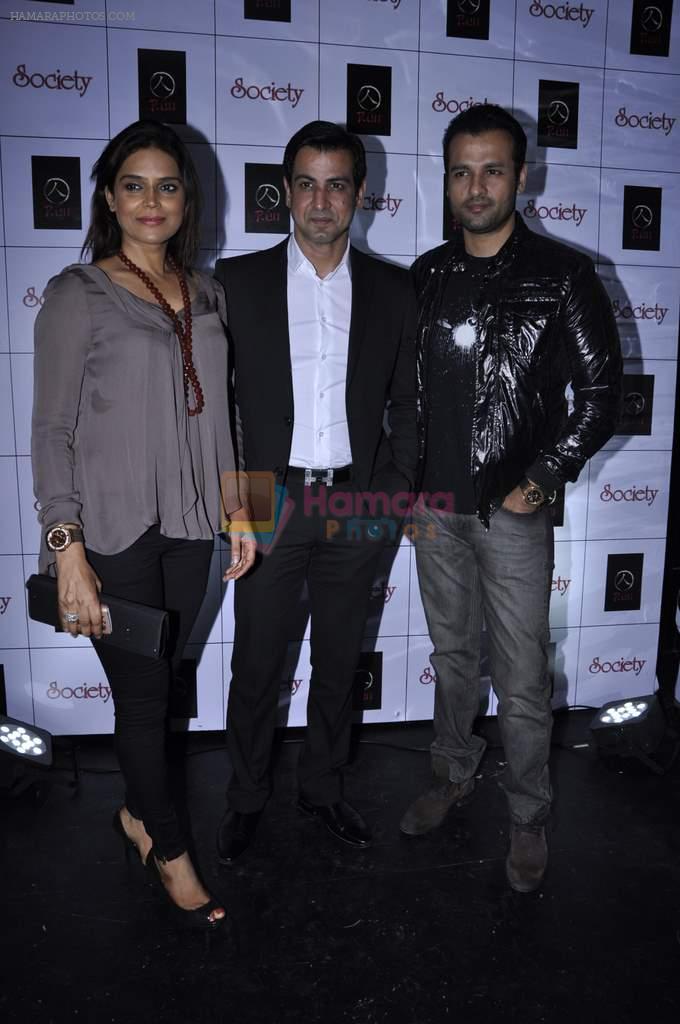 Ronit Roy, Rohit Roy at Society magazine launch followed by bash in Mumbai on 27th Sept 2012