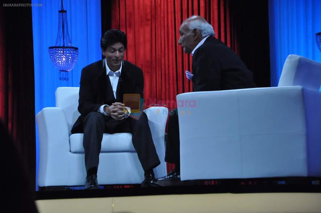 Shahrukh Khan, Yash Chopra at yash Chopra's birthday in Yashraj Studio on 27th Sept 2012