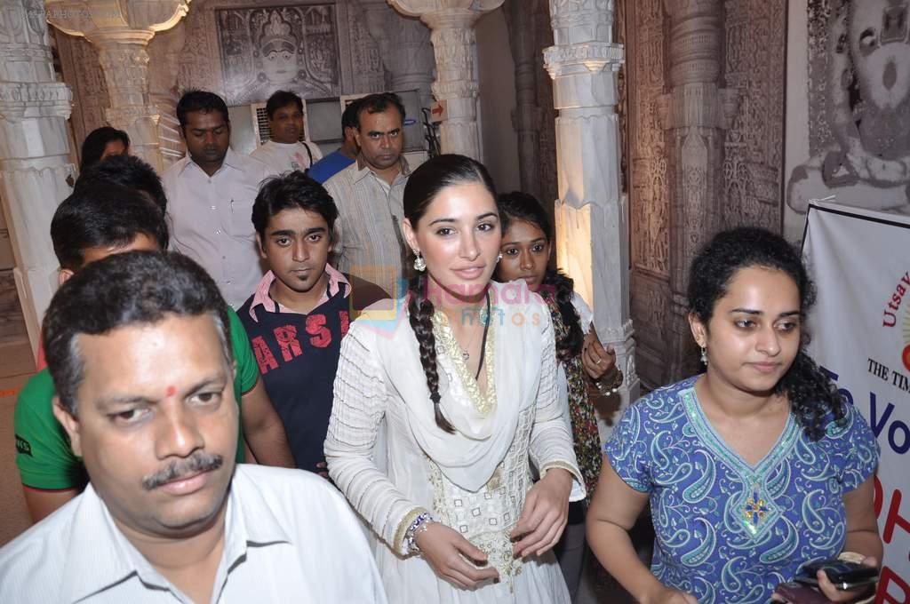 Nargis Fakhri at Andheri ka Raja in Mumbai on 28th Sept 2012