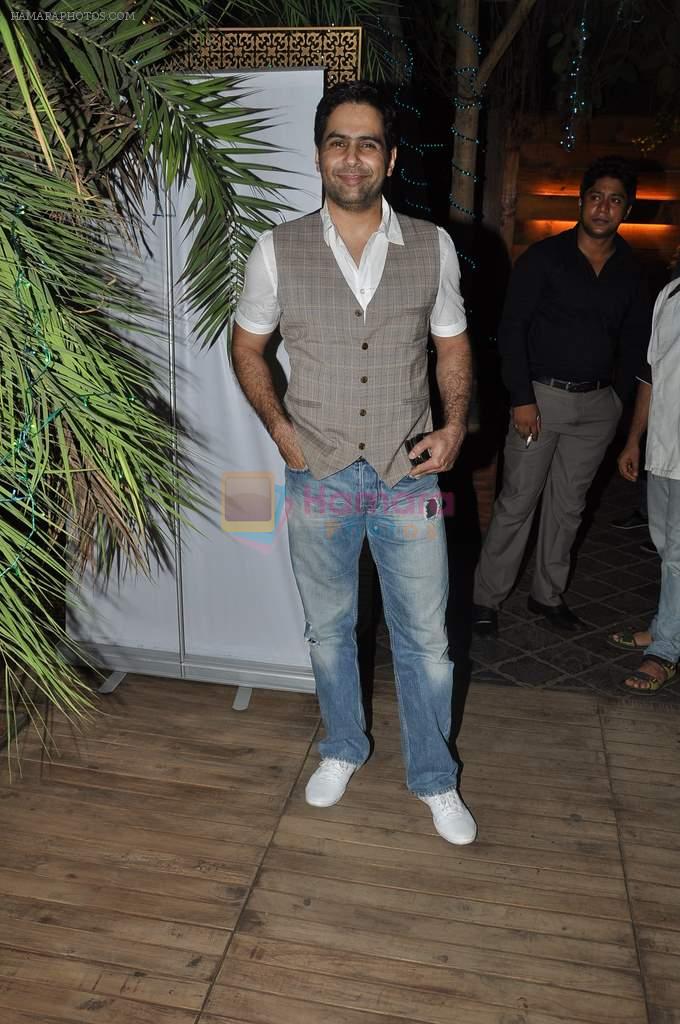 Aman Verma at the completion of 100 episodes in Afsar Bitiya on Zee TV by Raakesh Paswan in Sky Lounge, Juhu, Mumbai on 28th Sept 2012