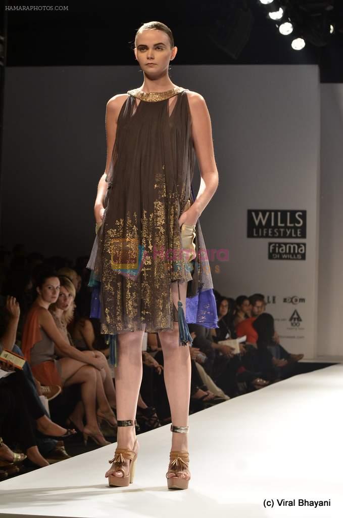 Model walk the ramp for Kiran Uttam Ghosh Show at Wills Lifestyle India Fashion Week 2012 day 1 on 6th Oct 2012