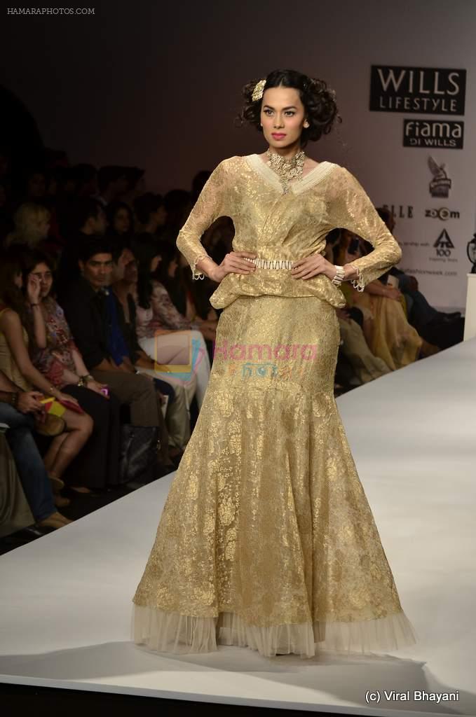 Model walk the ramp for Paras and Shalini Show at Wills Lifestyle India Fashion Week 2012 day 1 on 6th Oct 2012