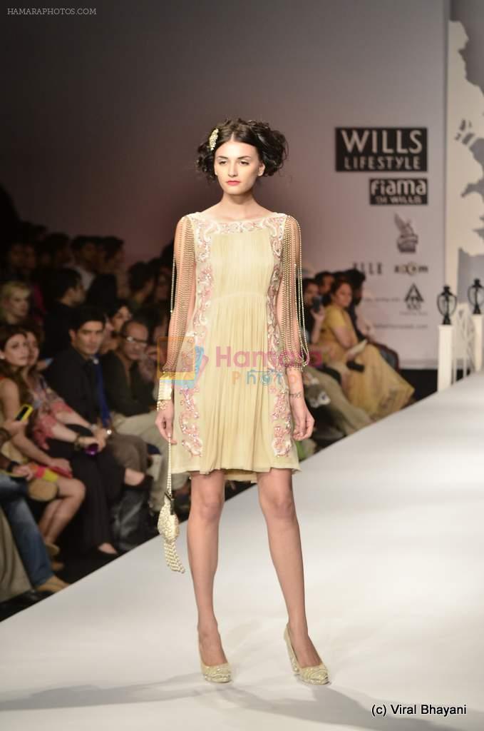 Model walk the ramp for Paras and Shalini Show at Wills Lifestyle India Fashion Week 2012 day 1 on 6th Oct 2012