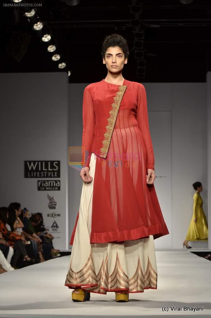 Model walk the ramp for Anand Kabra Show at Wills Lifestyle India Fashion Week 2012 day 1 on 6th Oct 2012