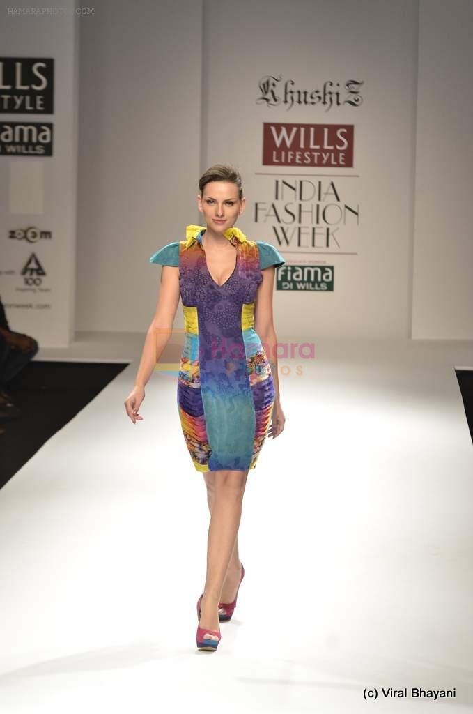 Model walk the ramp for Khushi Z Show at Wills Lifestyle India Fashion Week 2012 day 2 on 7th Oct 2012