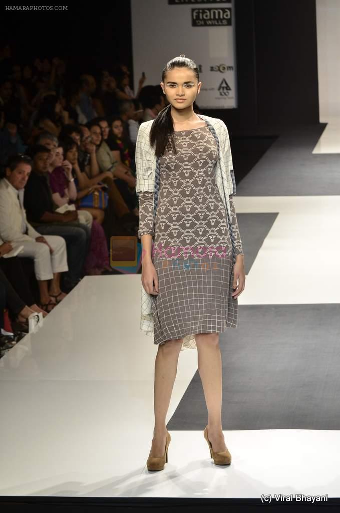 Model walk the ramp for Dev R Nil Show at Wills Lifestyle India Fashion Week 2012 day 2 on 7th Oct 2012
