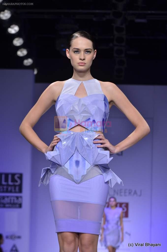Model walk the ramp for Alpana and Neeraj Show at Wills Lifestyle India Fashion Week 2012 day 3 on 8th Oct 2012