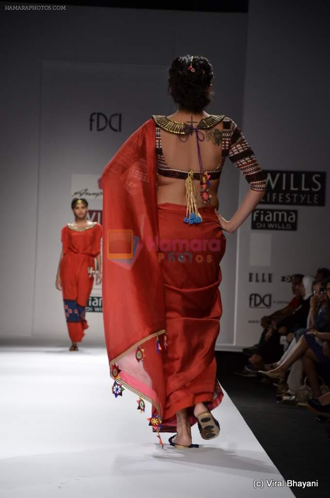 Model walk the ramp for Anupama Dayal Show at Wills Lifestyle India Fashion Week 2012 day 3 on 8th Oct 2012