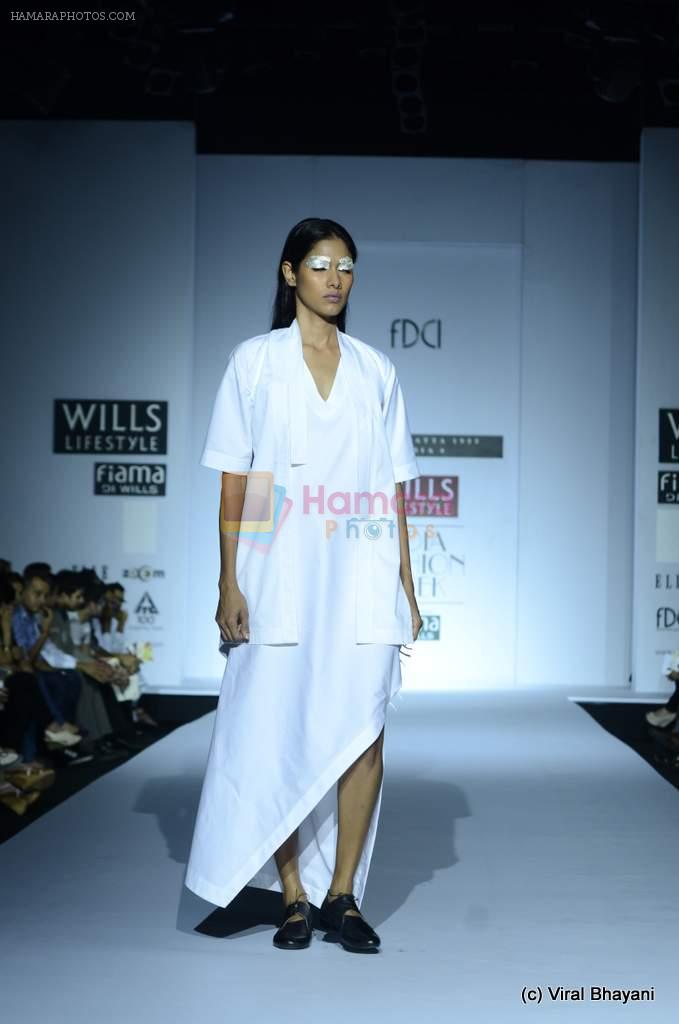Model walk the ramp for Kallol Datta Show at Wills Lifestyle India Fashion Week 2012 day 4 on 9th Oct 2012