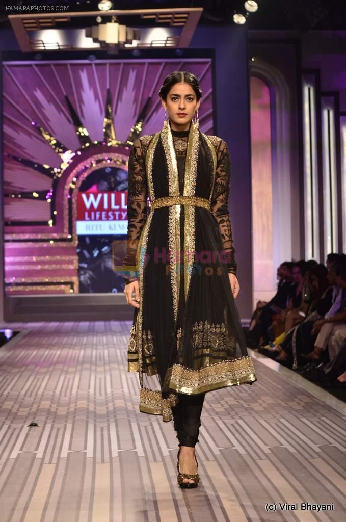 Model walk the ramp for Ritu Kumar Show at Wills Lifestyle India Fashion Week 2012 day 5 on 10th Oct 2012