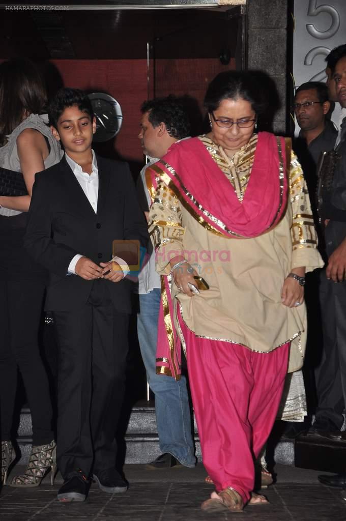 at Amitabh Bachchan's 212 Bday bash on 11th Oct 2012
