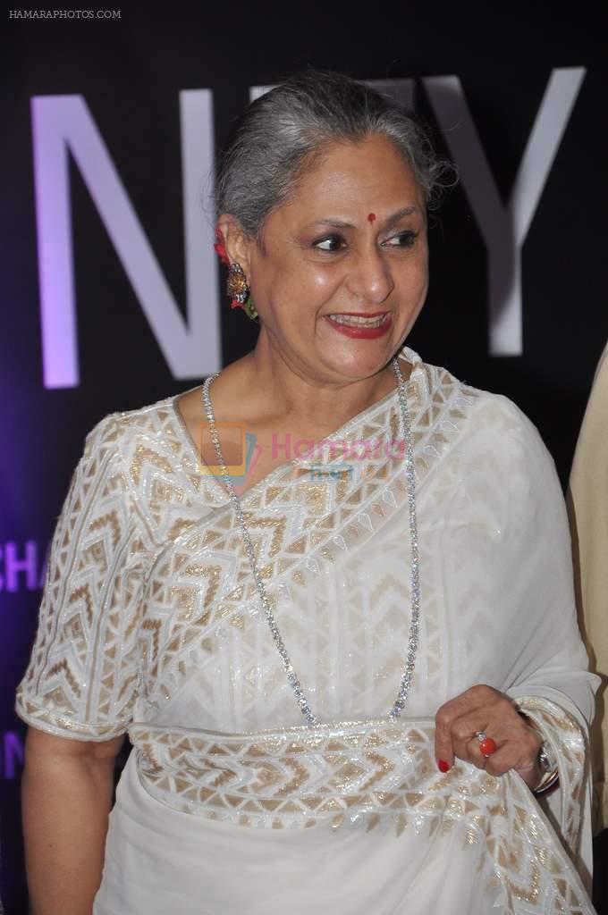 Jaya Bachchan at Seventy Art show for Big B's birthday in Mumbai on 11th Oct 2012