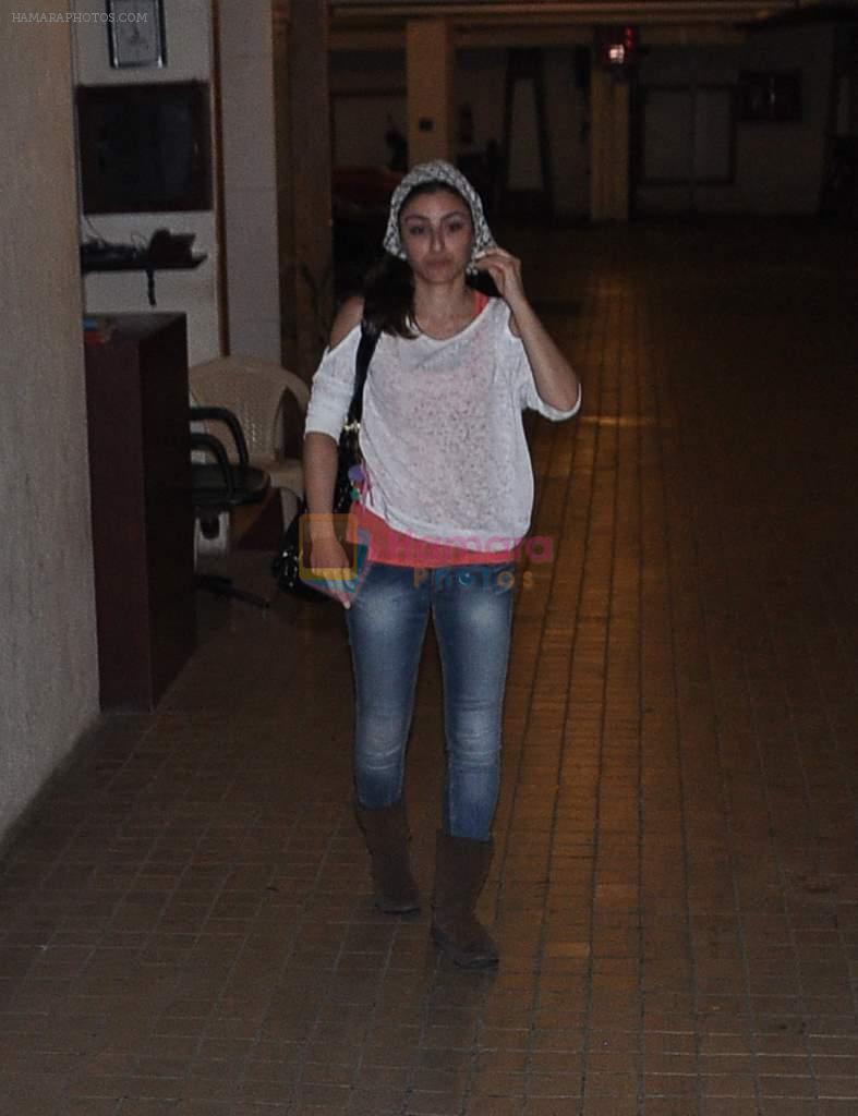 Soha Ali Khan snapped in Saif's Residence, Mumbai on 13th Oct 2012