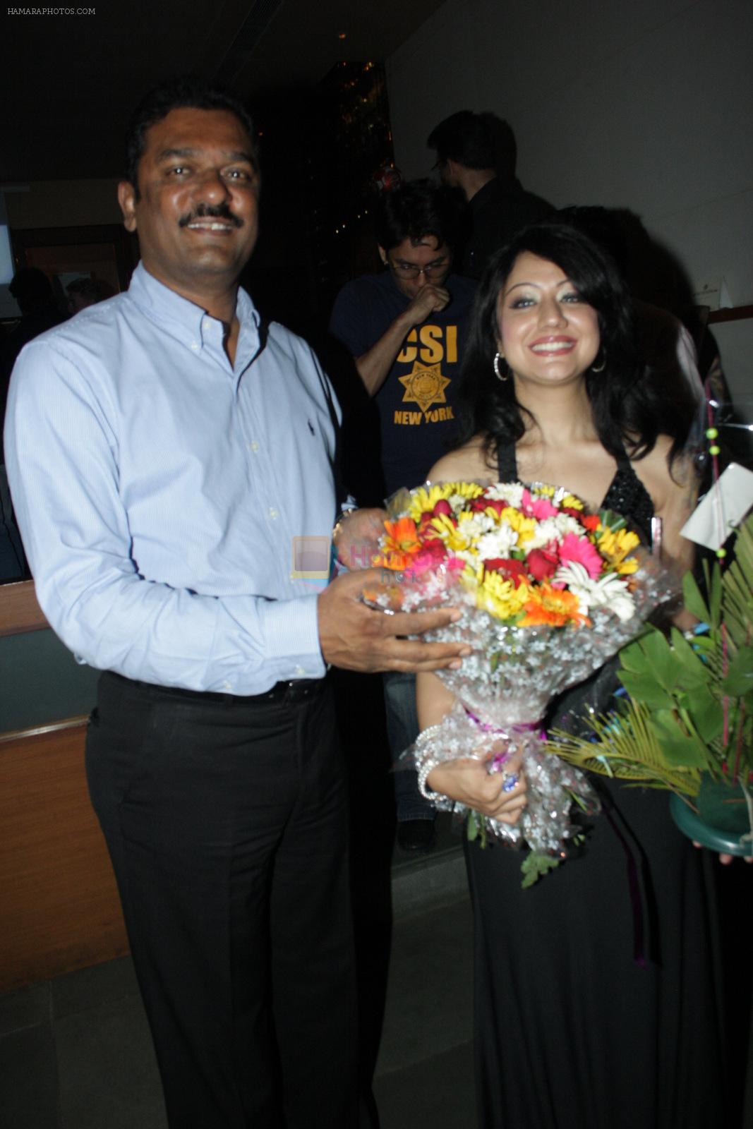 Madhuri Pandey at Singer Madhuri Pandey's birthday party in Mumbai on 17th Oct 2012