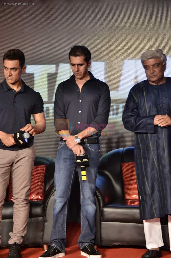 Aamir Khan, Ritesh Sidhwani, Farhan Akhtar at the music launch of film Talaash in Mumbai on 18th Oct 2012