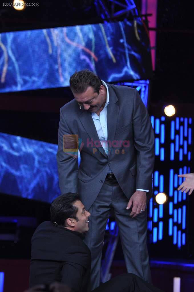 Sanjay Dutt, Salman Khan on the sets of Bigg Boss 6 in Lonavla, Mumbai on 19th Oct 2012