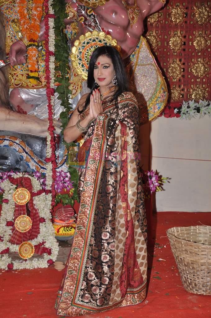 Rituparna Sen Gupta at DN Nagar durga pooja in Andheri, Mumbai on 20th Oct 2012