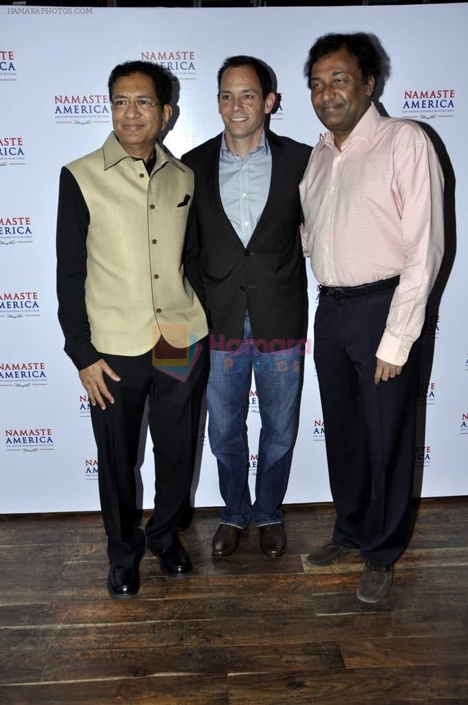 at India American Society music bash hosted by Atul Nishar and Kailash Surendranath in Hard Rock Cafe on 21st Oct 2012