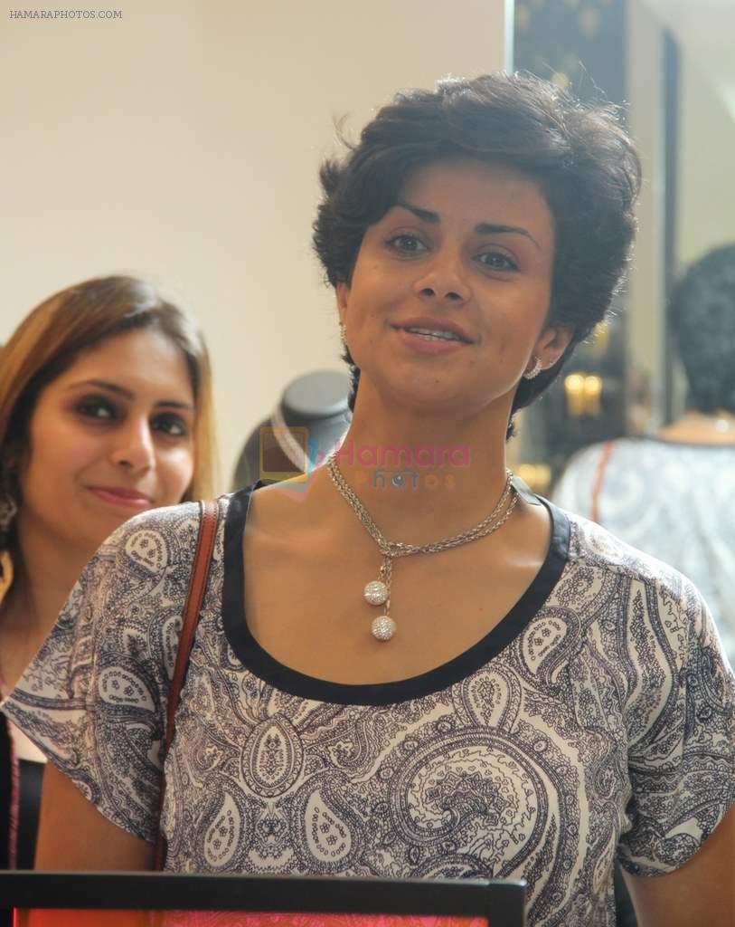 Gul Panag at the launch of Myra Collection by Tara Jewellers in Bandra, Mumbai on 25th Oct 2012