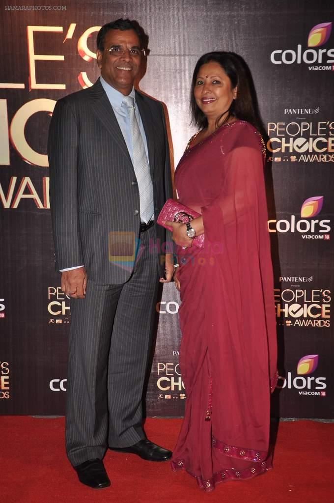 at People's Choice Awards in Mumbai on 27th Oct 2012