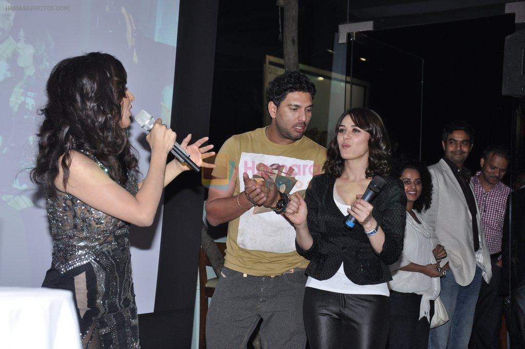 Preity Zinta, Sophie Chaudhary, Yuvraj Singh at Sophie's Hungama launch in Mumbai on 30th Oct 2012