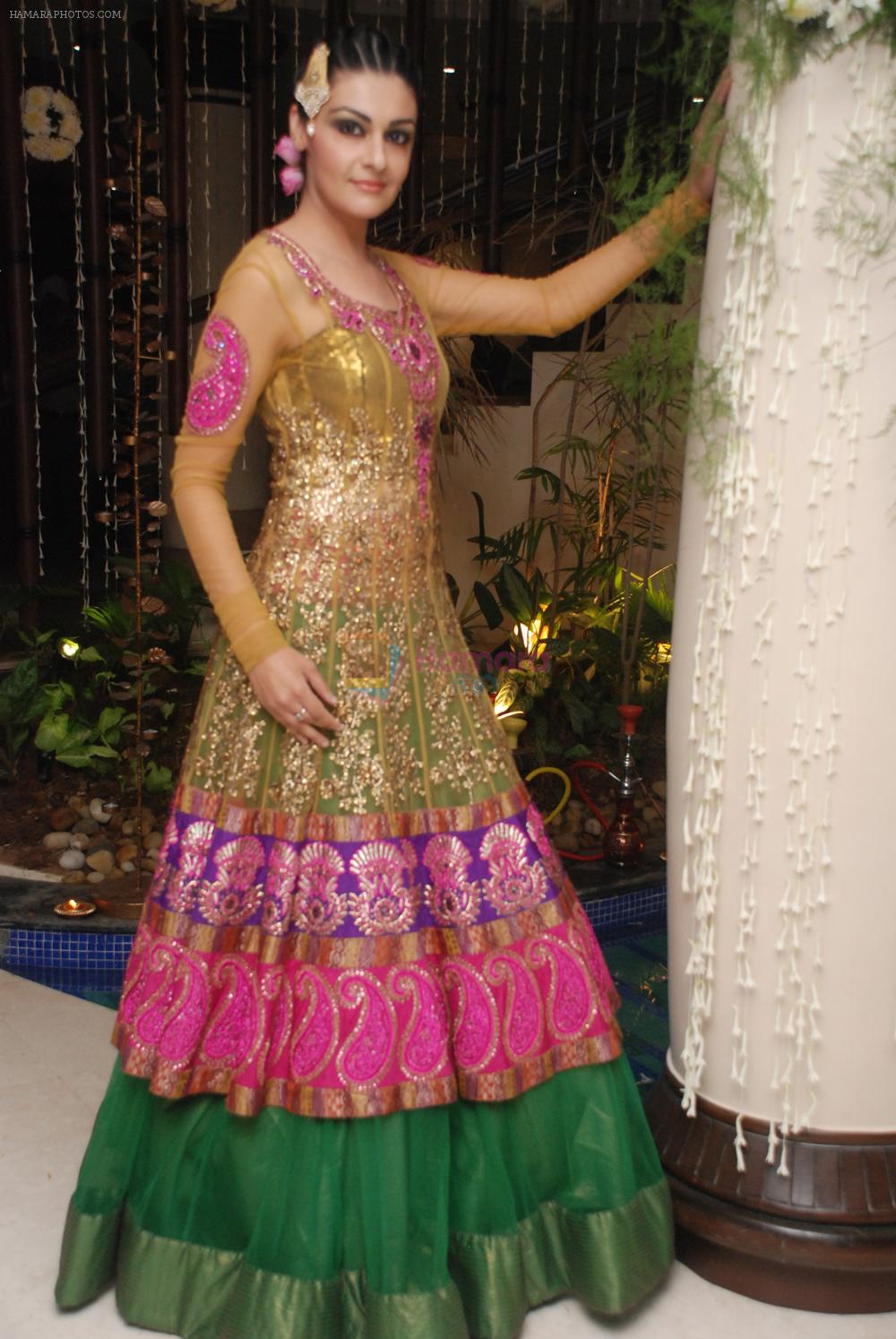 Model Sahiba Singh in Amit's Creation at SHAM-E-AWADH Celebrate this festive season in Awadhi Style in Vedic Spa Mantra on 26th Oct 2012