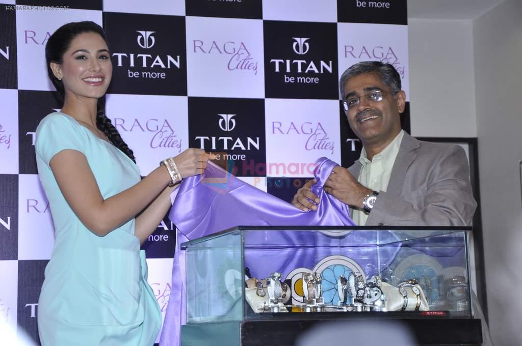 Nargis Fakhri at Titan Raga new collection launch in Bandra, Mumbai on 31st Oct 2012
